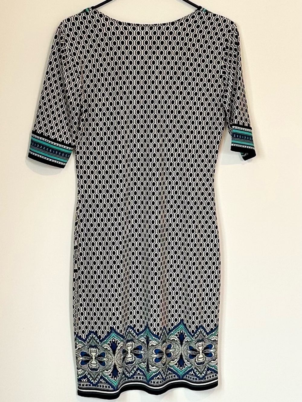 Max Studio Black, White and Teal Geo-Print Dress - Size: Small - Picture 5 of 5
